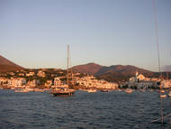 Photo de Cadaquès vu d'un bateau